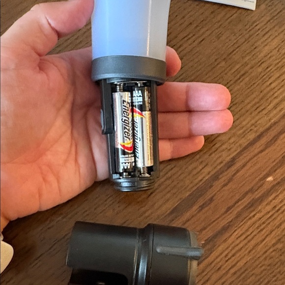 BLACK DIAMOND VOYAGER 140 LUMEN ELECTRIC LANTERN black and gray - Picture 10 of 11